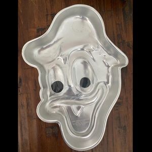 Vintage Disney Donald Duck cake pan